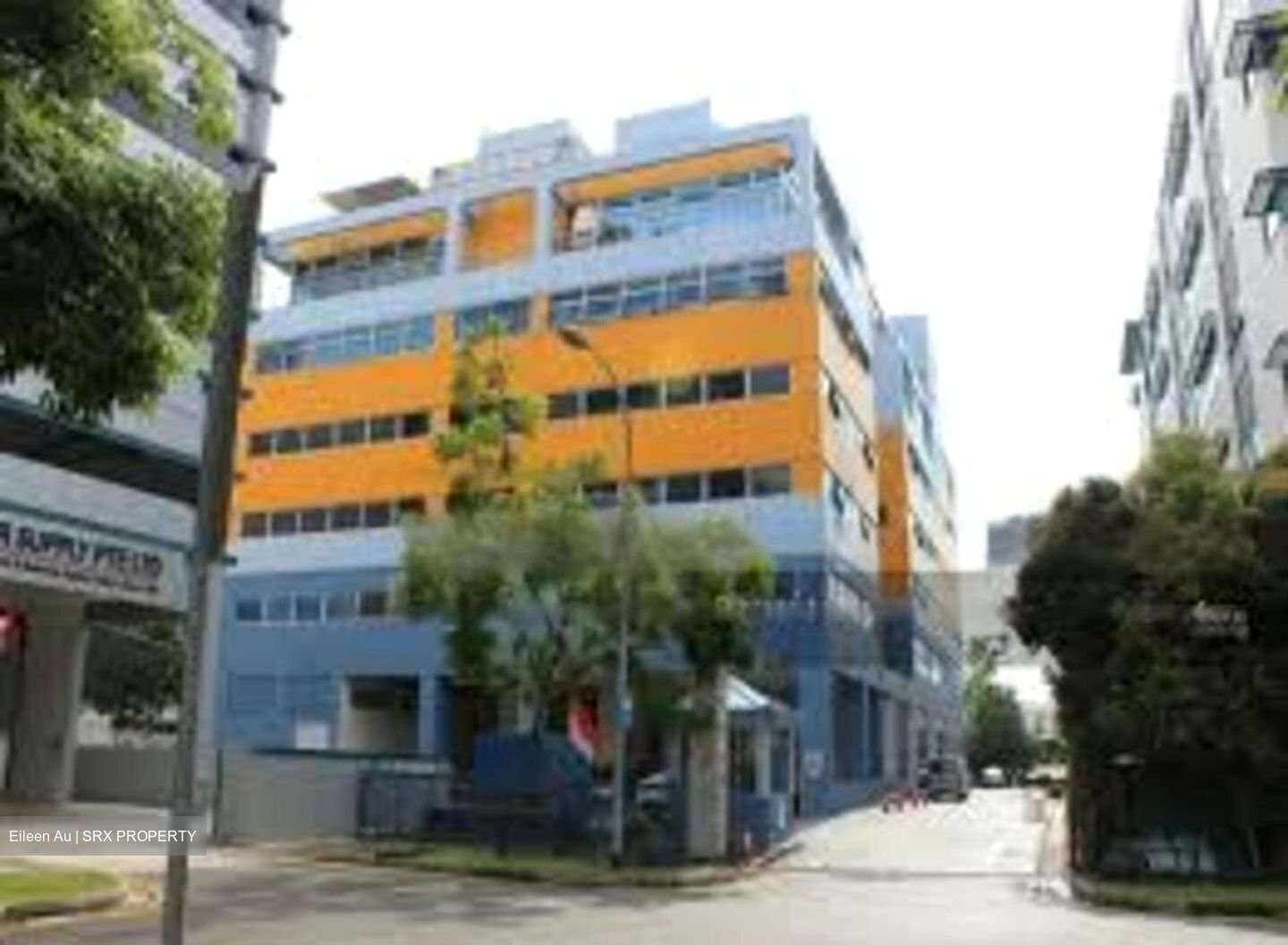 Hola Centre (D14), Factory #456416121